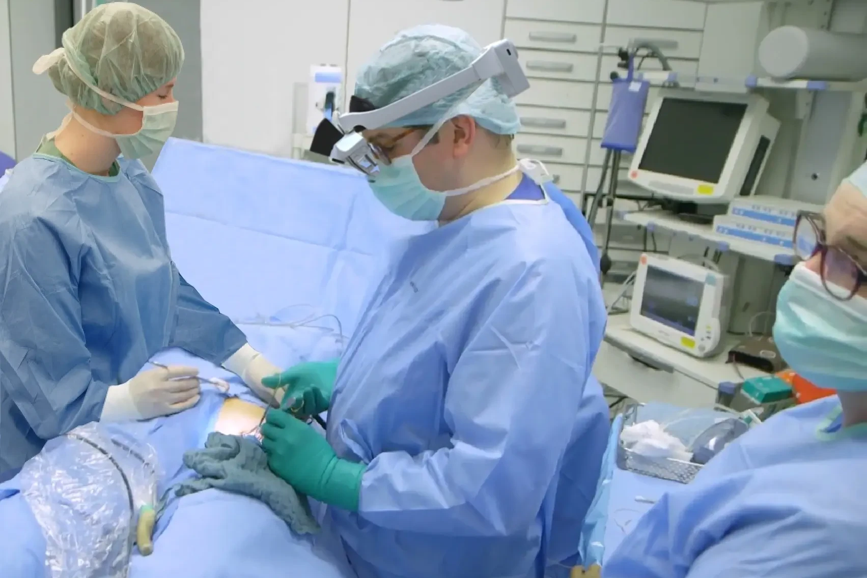 Continuous patient monitoring in the OR