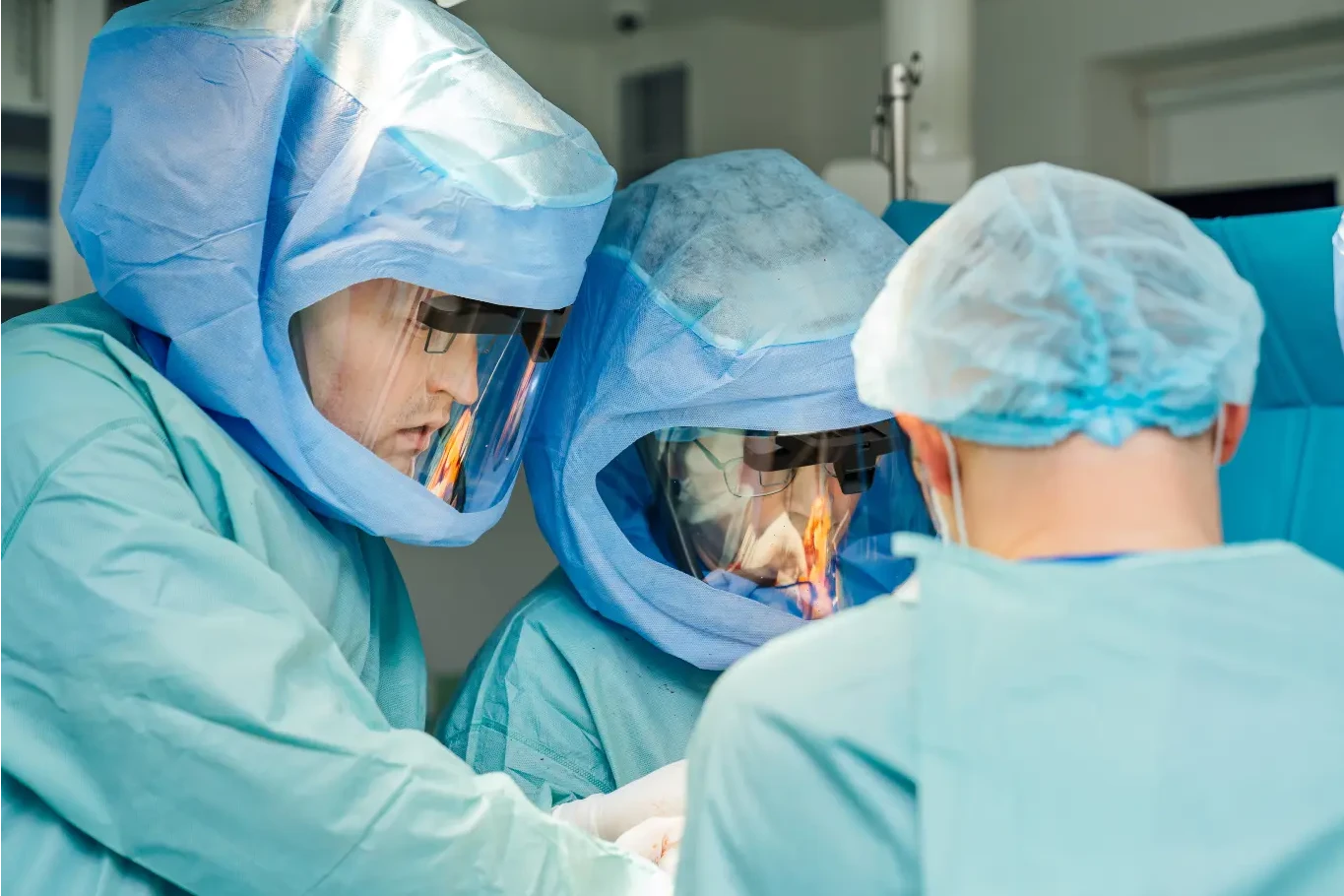 Hands-free workflow during surgery